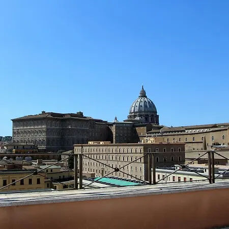 Lägenhet La Rosa Del Vaticano Luxury *